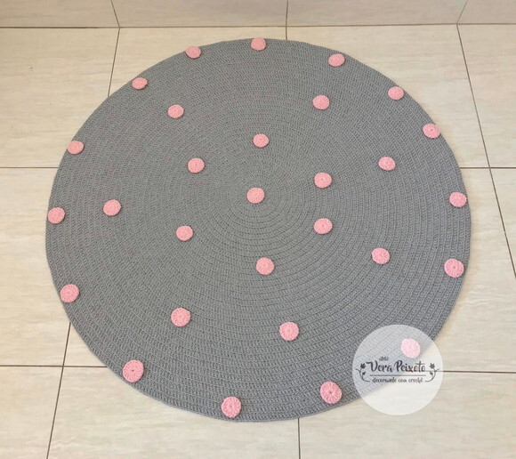Tapete Infantil Cinza Com Poás Rosa Bebê 1 Metro Diâmetro