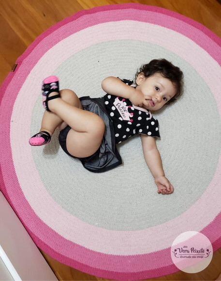 Tapete quarto de bebê e Infantil menina Cinza E Rosa de crochê 