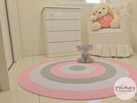 Tapete Quarto de Bebê Cinza e Rosa