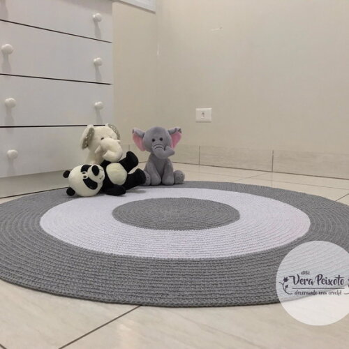 Tapete Infantil cinza e branco de crochê redondo 1,20 - Baby Théo
