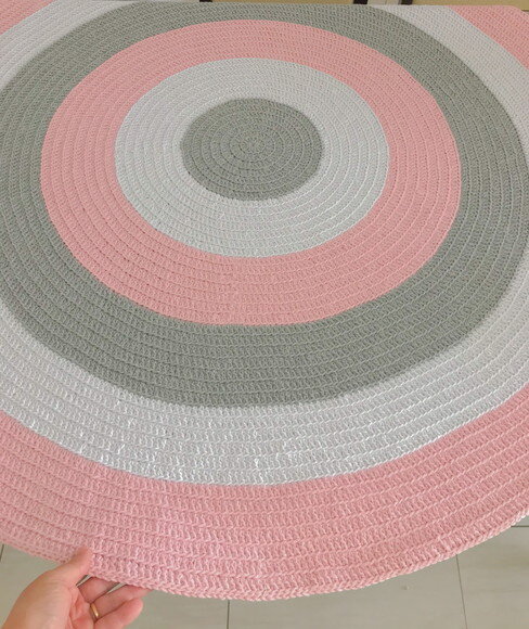 Tapete Quarto de Bebê Cinza e Rosa