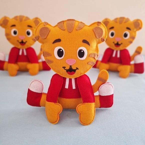 Centro de Mesa Daniel Tigre Feltro Lembrancinha Infantil