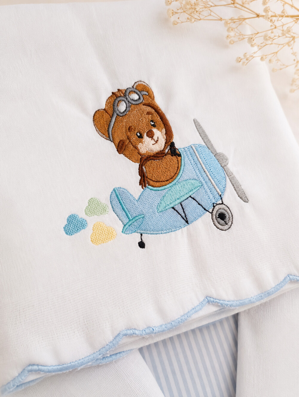 Fraldas bordadas kit urso Aviador