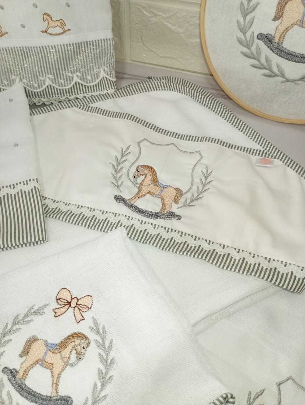Kit fraldas e porta maternidade bordado