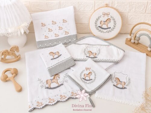 Kit fraldas e porta maternidade bordado