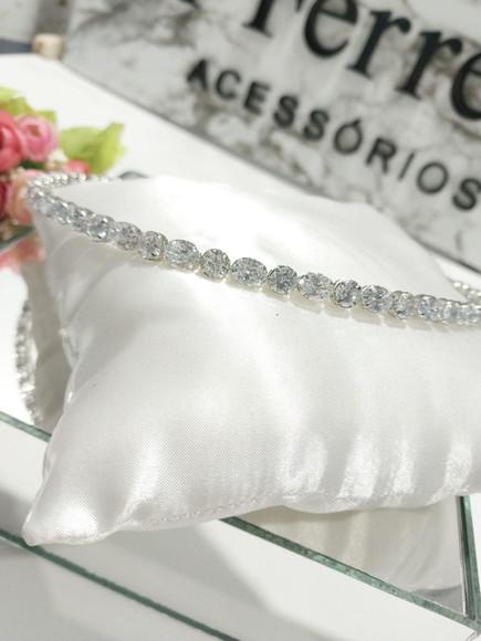 Tiara ou Porta Coque para Noivas Feita em Zirconias