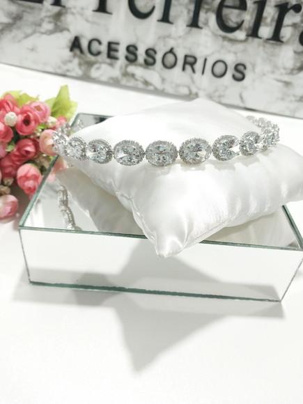Tiara ou Porta Coque para Noivas Feita em Zirconias