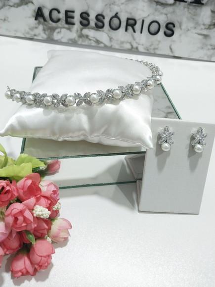 Tiara ou Porta Coque para Noivas Feita em Zirconias
