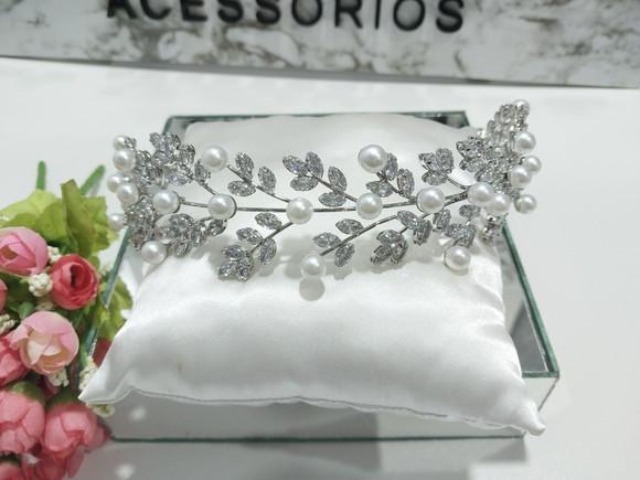 Tiara ou Porta Coque para Noivas Feita em Zirconias