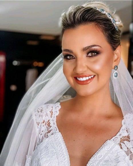 Tiara ou Porta Coque para Noivas Feita em Zirconias