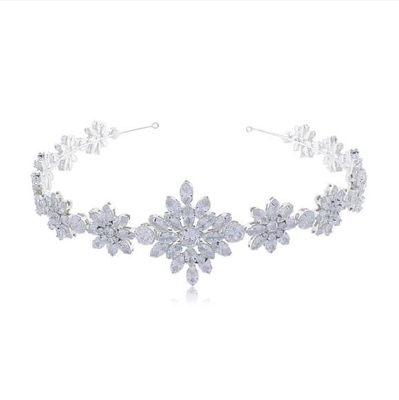 Tiara ou Porta Coque para Noivas Feita em Zirconias
