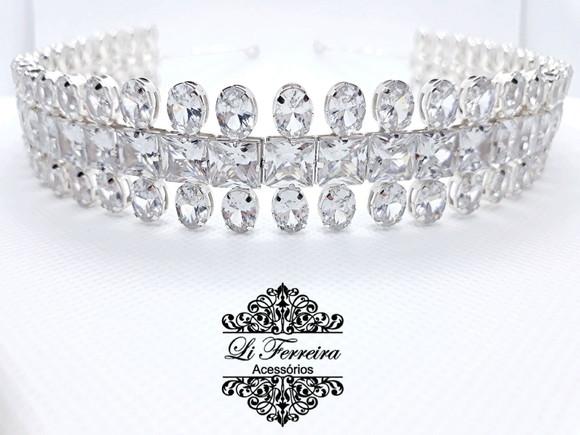 Tiara ou Porta Coque para Noivas Feita em Zirconias