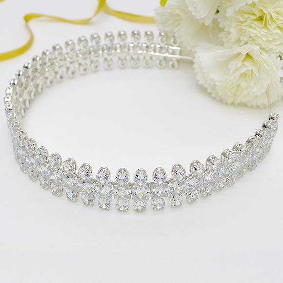 Tiara ou Porta Coque para Noivas Feita em Zirconias