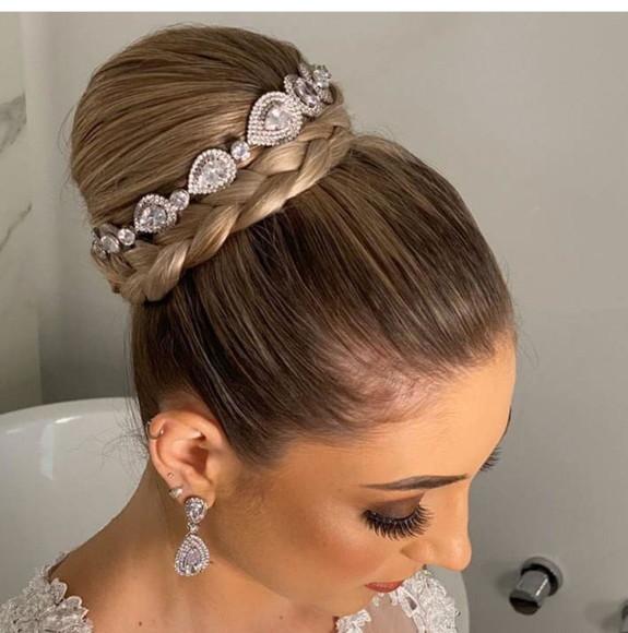 Tiara ou Porta Coque para Noivas Feita em Zirconias