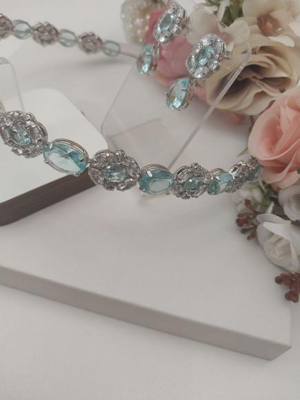 Tiara  Porta Coque para Noivas Feita em Zirconia Azul