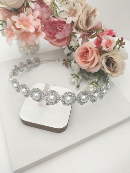 Tiara ou Porta Coque para Noivas Feita em Zirconias Perolas