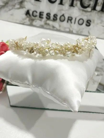 Arranjo Cabelo Noiva Perolas Dourado
