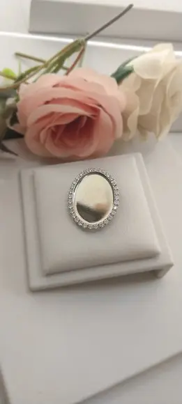 Broche Relicário com Foto para Lapela do Noivo