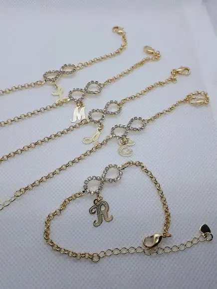 Pulseira para Madrinhas Infinito com Letra