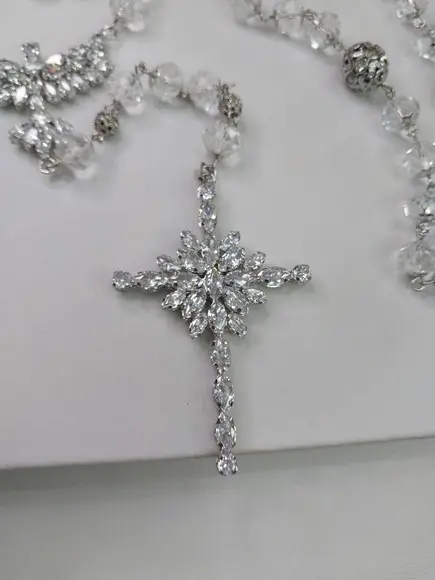 Terço Personalizado de Noiva de Cristal Espírito Santo