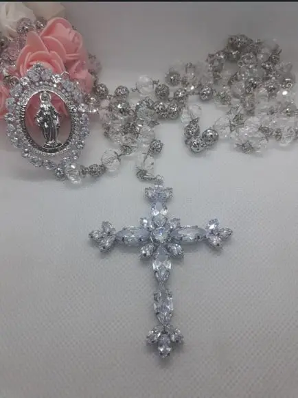 Terço Personalizado Noiva Cristal Nossa Senhora das Graças