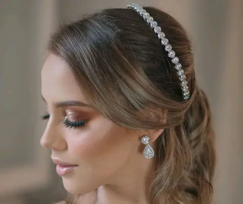 Tiara ou Porta Coque para Noivas Feita em Zirconia Ponto Luz