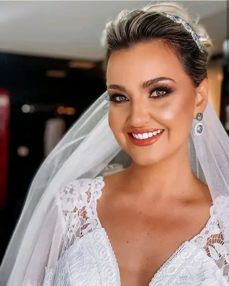 Tiara ou Porta Coque para Noivas Feita em Zirconias