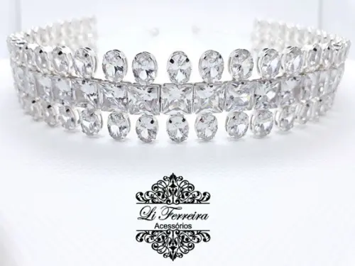 Tiara ou Porta Coque para Noivas Feita em Zirconias
