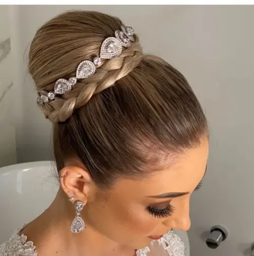 Tiara ou Porta Coque para Noivas Feita em Zirconias