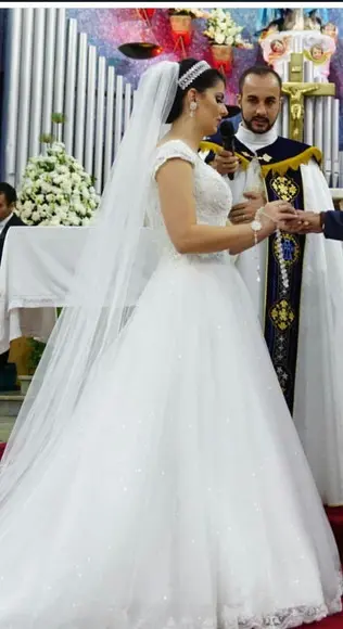 Tiara ou Porta Coque para Noivas Feita em Zirconias