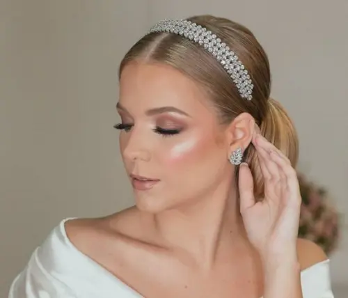 Tiara ou Porta Coque para Noivas Feita em Zirconias