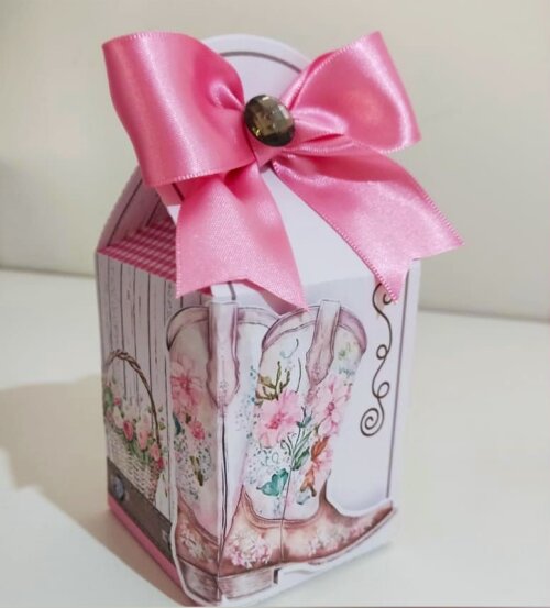 KIT FESTA PERSONALIZADO BOIADEIRA - COWGIRL (30 CAIXINHAS)