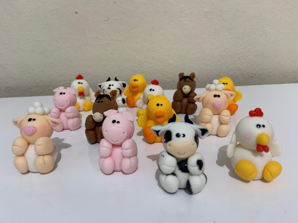 Kit 10 bichinhos Fazendinha biscuit lembrancinha aplique festa