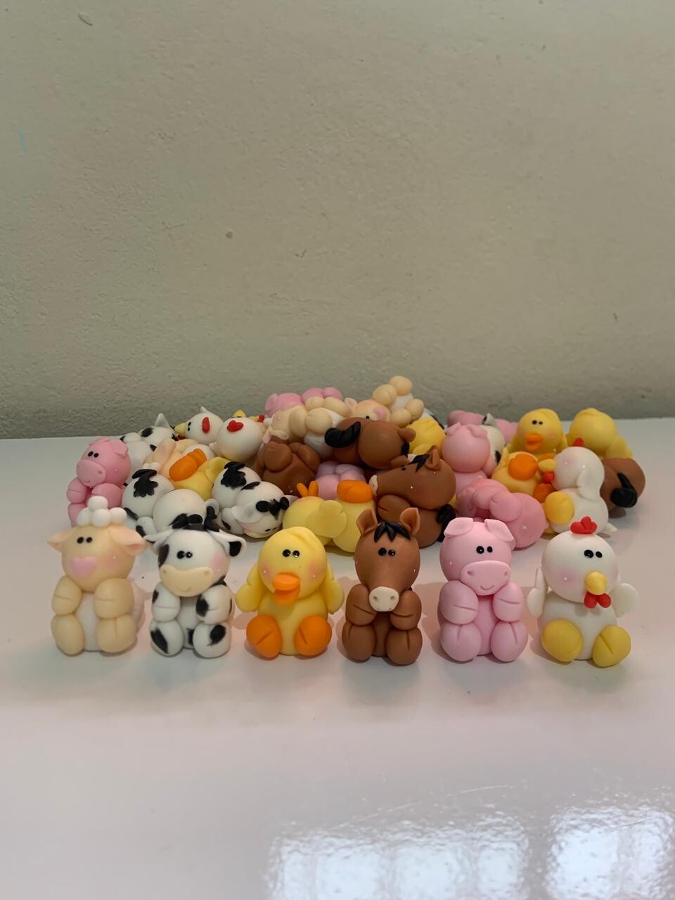 Kit 10 bichinhos Fazendinha biscuit lembrancinha aplique festa