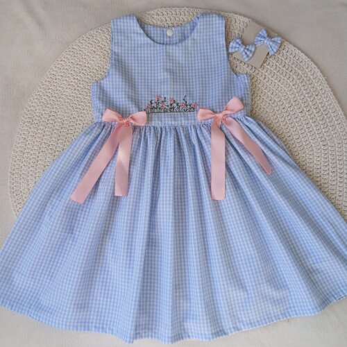 Vestido bebê xadrez azul bordado