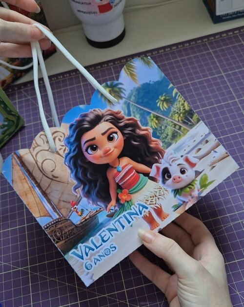 Sacolinha Personalizada - Lembrancinha Infantil - 18x14x6cm - Moana - PEGUE E MONTE