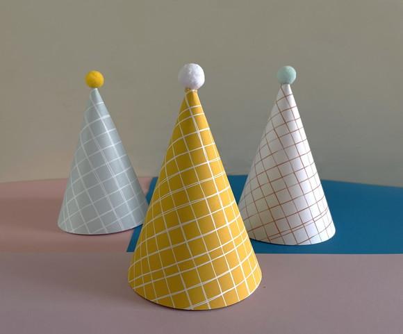 6 Chapéus com Pompom - Papelaria para Festa Colorida