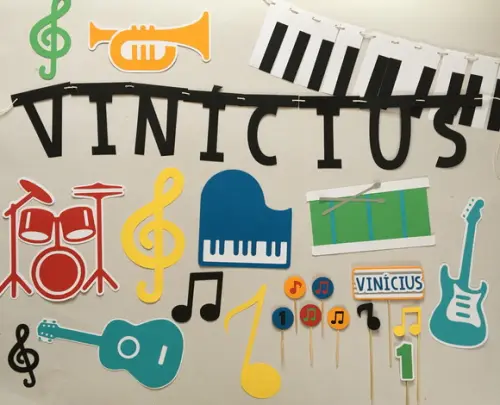 Decoração de Parede e Mesa - Festa Tema Musical