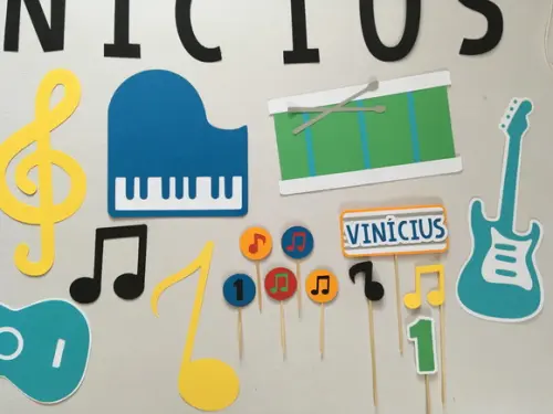 Decoração de Parede e Mesa - Festa Tema Musical
