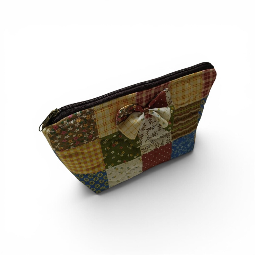 Kit Vintage Artesanal: Bolsa, Necessaire e Frasqueira