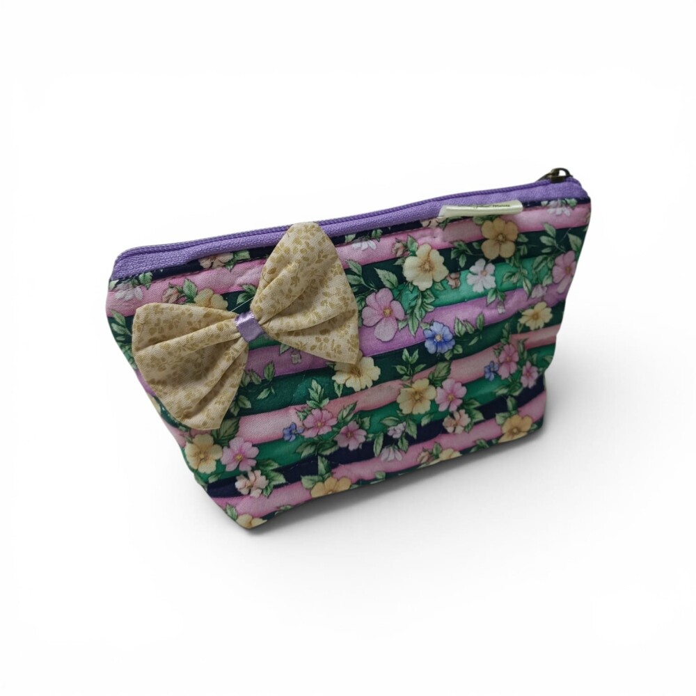 Necessaire Mimo Feminina Artesanal | Ateliê Julian Mariás