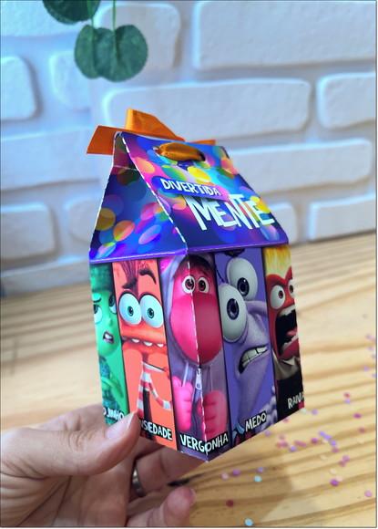 Caixinha Milk Emoções Divertidamente