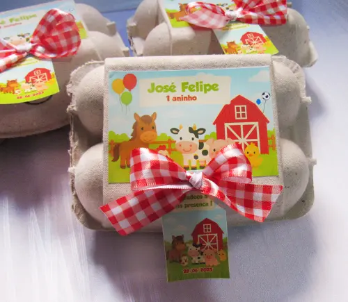 Caixinhas de Ovos personalizadas Fazendinha Menino