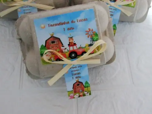 Caixinha de Ovos Personalizada Fazendinha