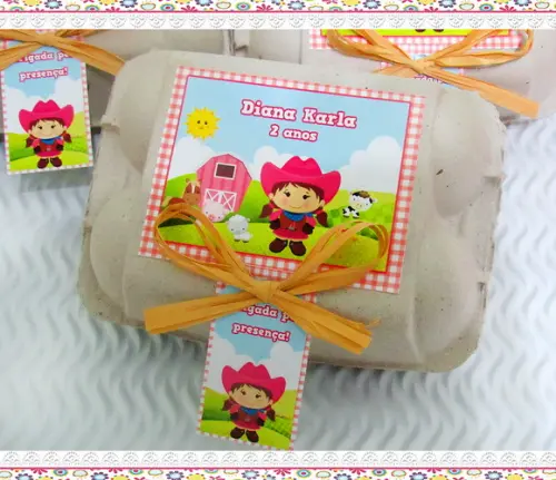 Caixinha de Ovos Personalizada Fazendinha Menina