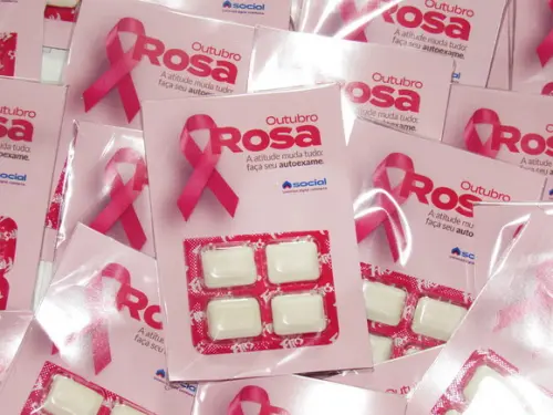 Card com Chiclete Brinde Outubro Rosa