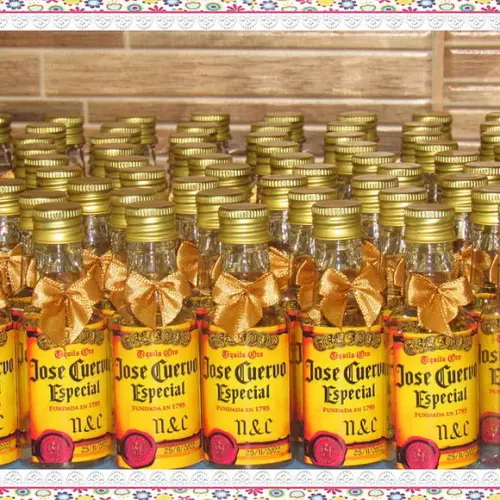 Garrafinha Lembrancinha Chá Bar José Cuervo