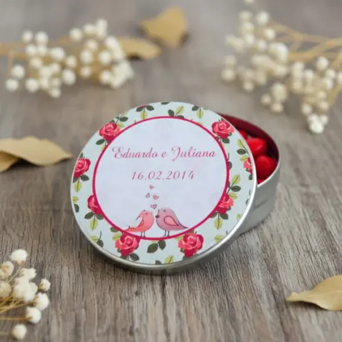 Latinha Personalizada com Balinhas Casamento