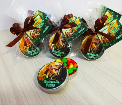 Latinha Personalizada com Balinhas Dinossauro