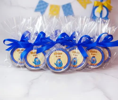 Latinha Personalizada com Balinhas Galinha Pintadinha